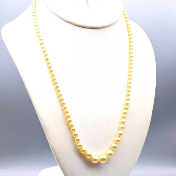 Lustrous Knotted Glass Pearl Graduated Strand, Vintage Off White Necklace - Picture 3 of 3